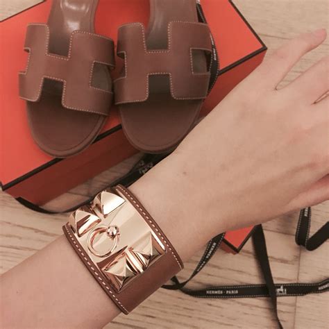 collier hermes or|Hermes collier de chien sandals.